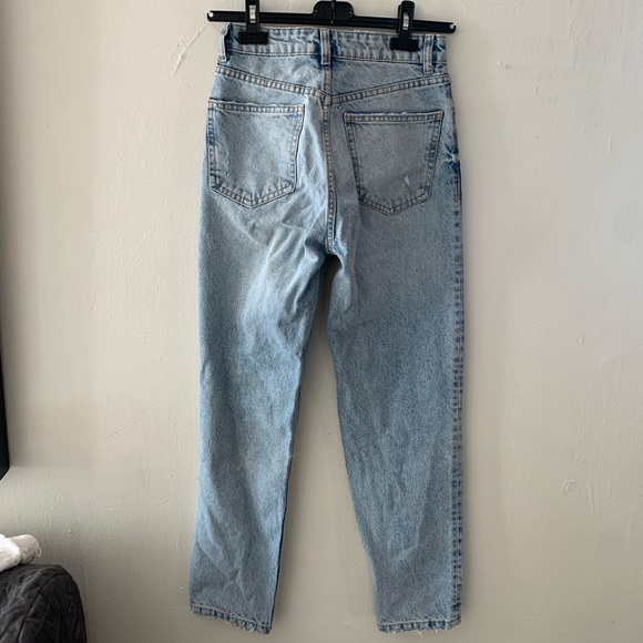 Zara Mom Fit Ripped Jeans - Picture 2 of 7